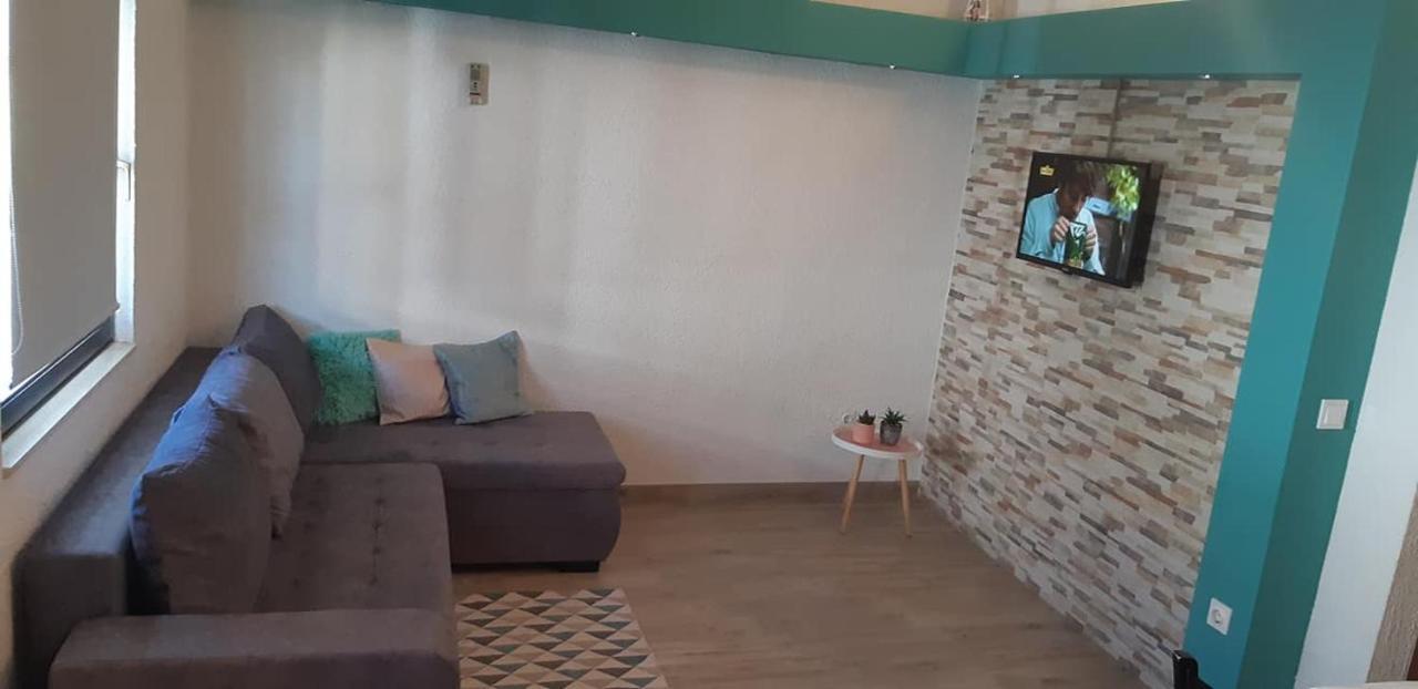 Apartments Lola Biograd Na Moru Luaran gambar