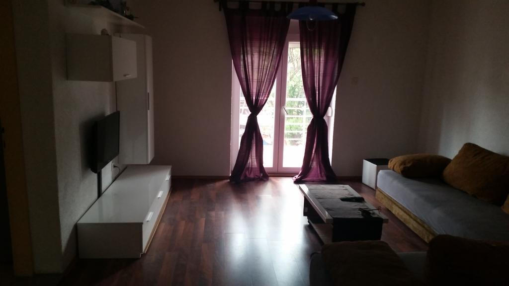 Apartments Lola Biograd Na Moru Luaran gambar